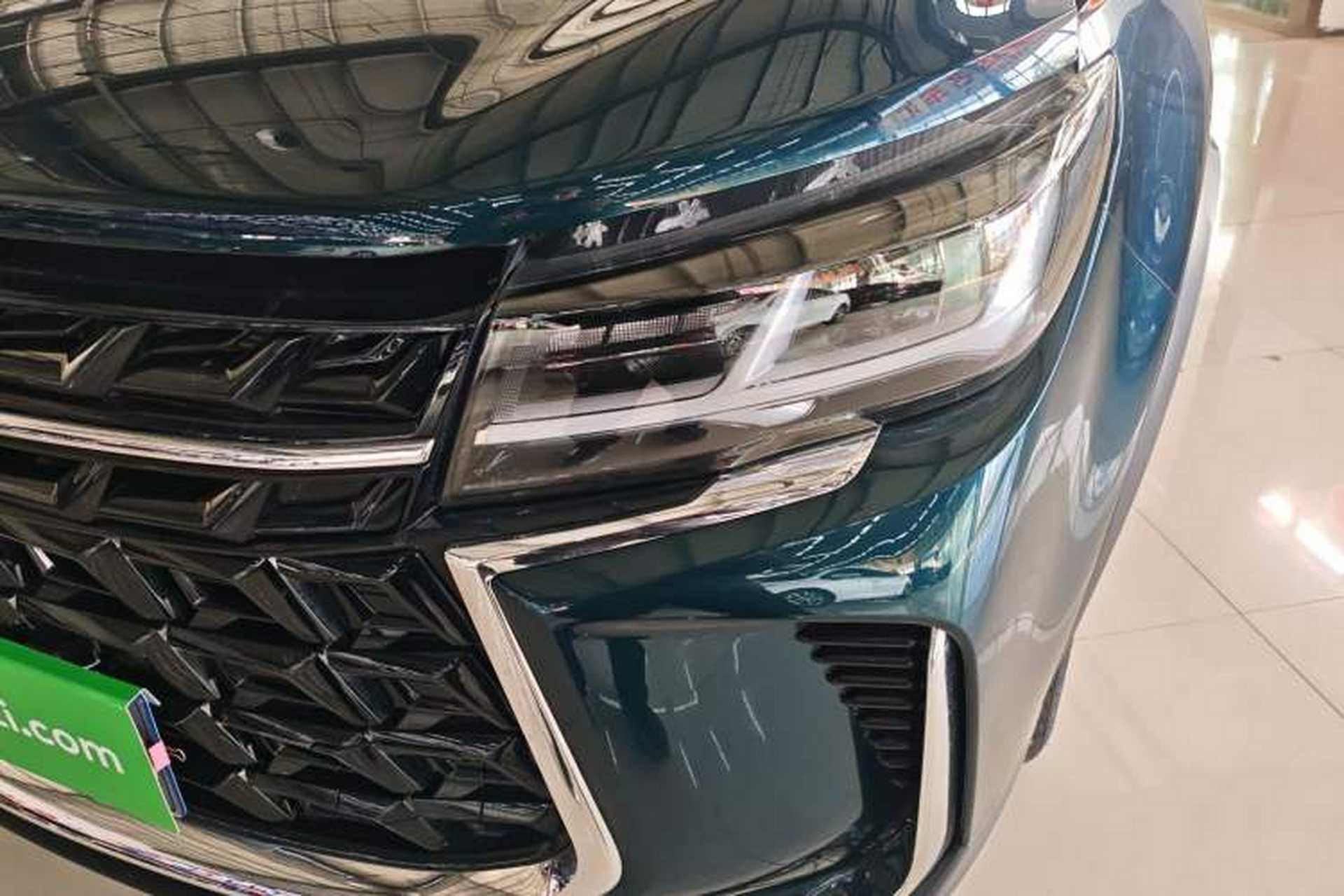 Used FORTHING T5 2023 Grand Edition 1.6L Manual Dream Version Five Seats Left Front Headlight