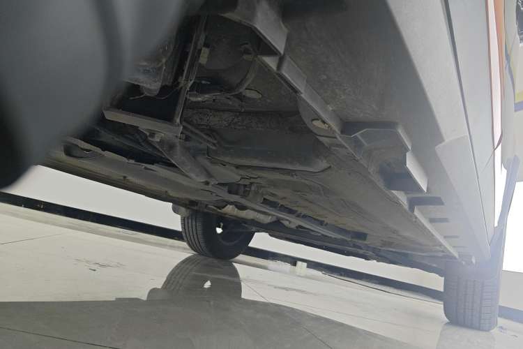 Used FORTHING T5 2023 Mach Edition 1.5T DCT Xunchi Version 7 Seats Right Side Sill