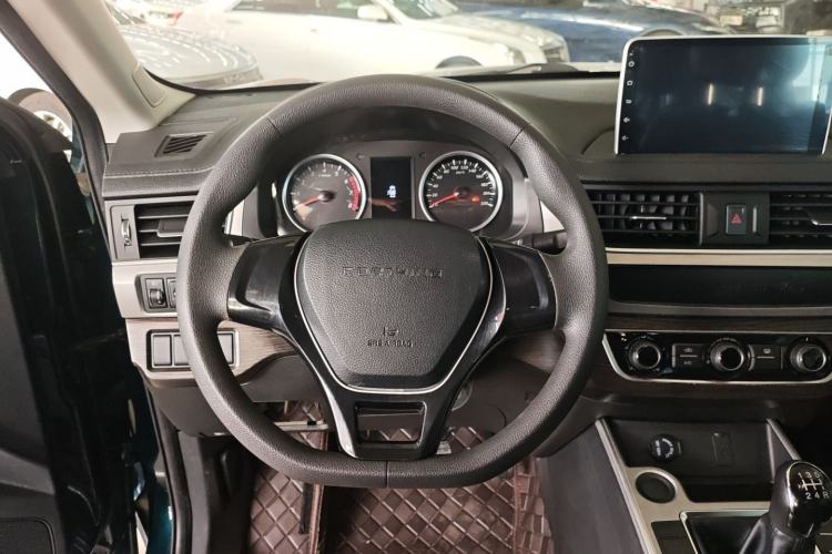 Used FORTHING T5 2023 Grand Edition 1.6L Manual Dream Version Five Seats Steering Wheel