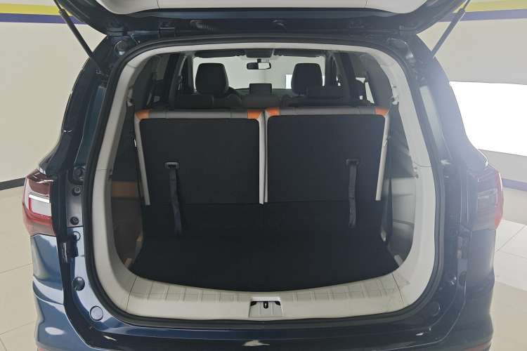 Used FORTHING T5 2023 Mach Edition 1.5T DCT Xunchi Version 7 Seats Trunk