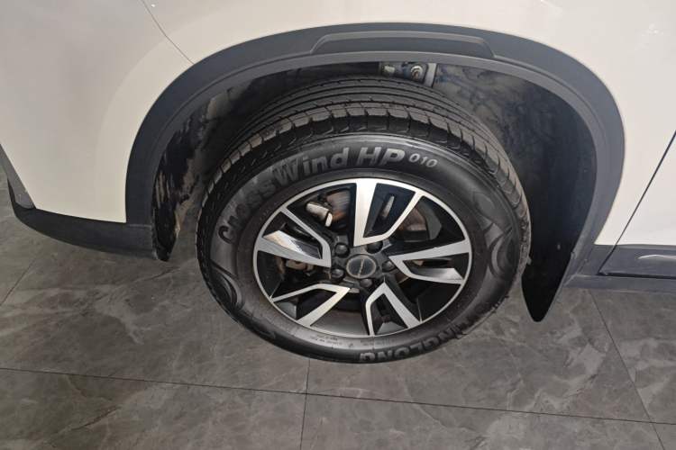 Used FORTHING T5 2023 Grand Edition 1.6L Manual Dream Version Five Seats Exterior 4