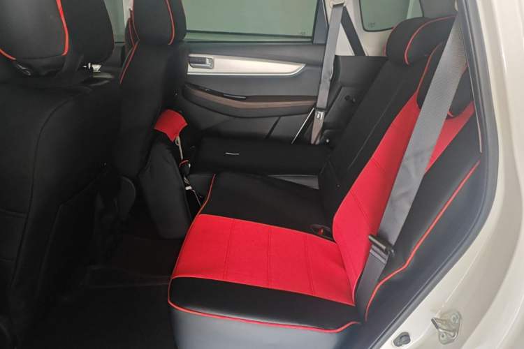 Used FORTHING T5 2023 Grand Edition 1.6L Manual Dream Version Five Seats Left Rear Seat