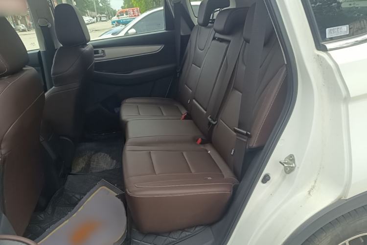 Used FORTHING T5 2023 Grand Edition 1.6L Manual Dream Version Five Seats Left Rear Seat