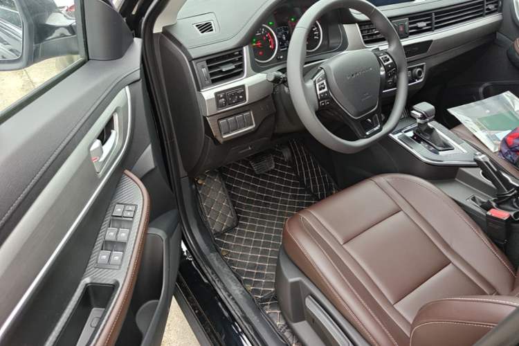 Used FORTHING T5 2024 Grand Edition 1.6L CVT Dream Version 5 Seats Driver Seat