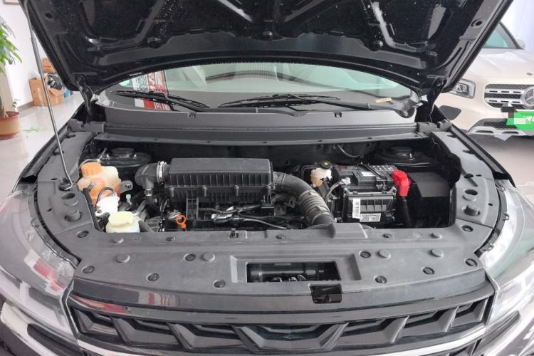 Used FORTHING T5 2024 Grand Edition 1.6L CVT Dream Model 5-Seater Engine Bay