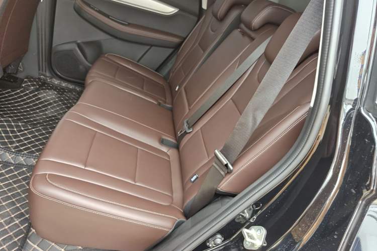 Used FORTHING T5 2024 Grand Edition 1.6L CVT Dream Version 5 Seats Left Rear Seat