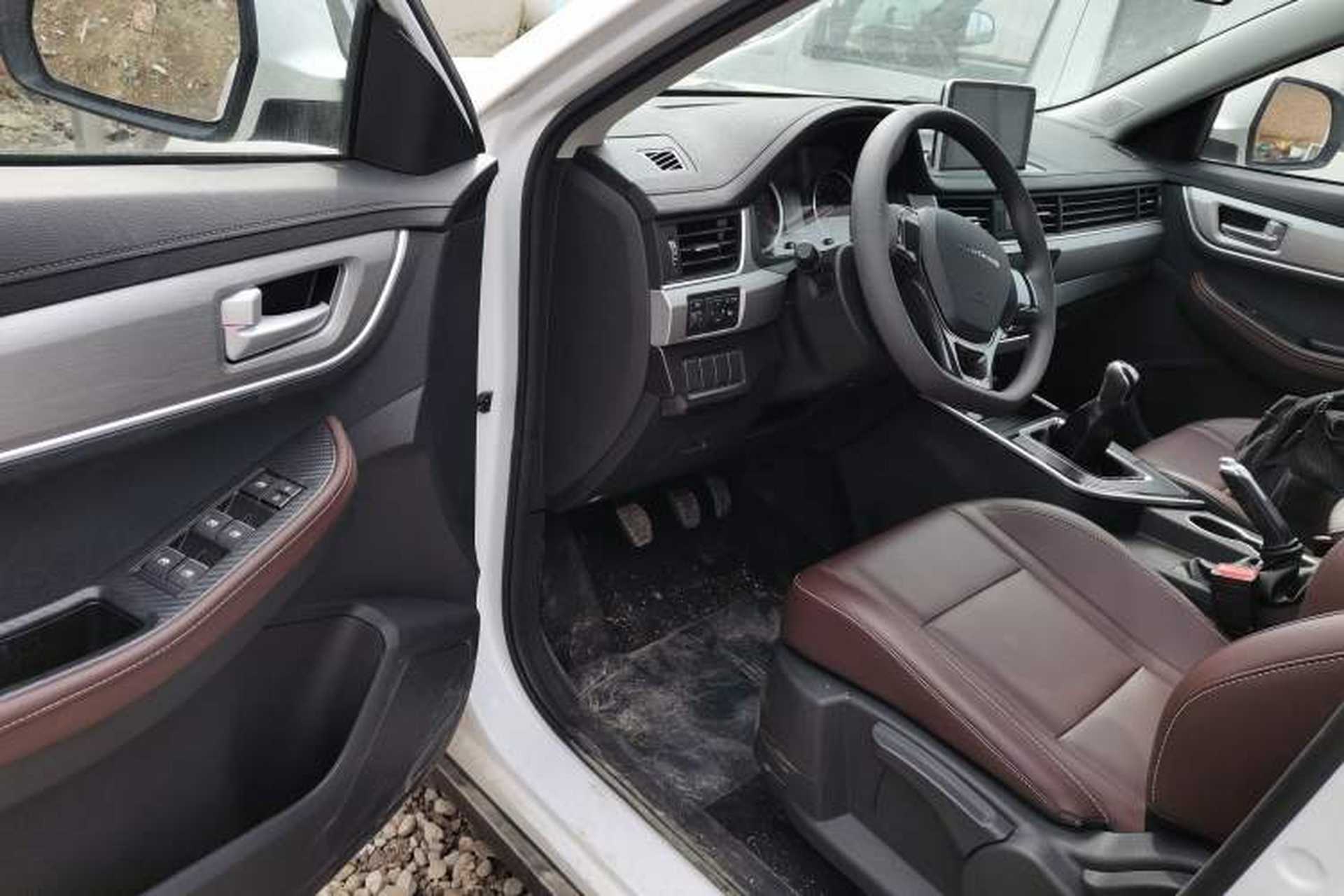 Used FORTHING T5 2024 Grand Edition 1.6L Manual Dream-Chasing Version 5 Seats Driver Seat