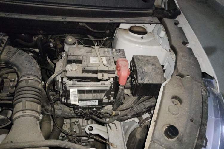 Used FORTHING T5 2024 Grand Edition 1.6L CVT "Good Things Peanut" Version 5-Seater Engine Bay Left