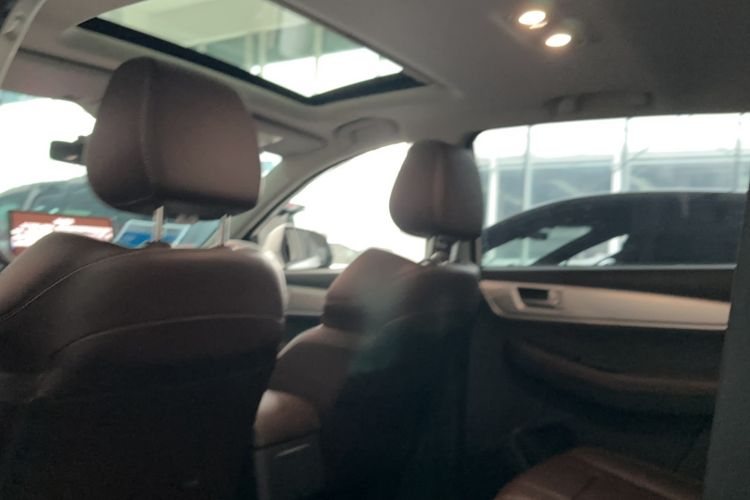 Used FORTHING T5 2024 Grand Edition 1.6L CVT Dream Model 5-Seater Headliner