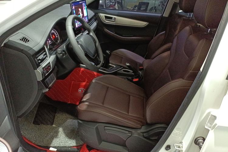 Used FORTHING T5 2024 Grand Edition 1.6L Manual Dream Version 5 Seats Left Front Seat