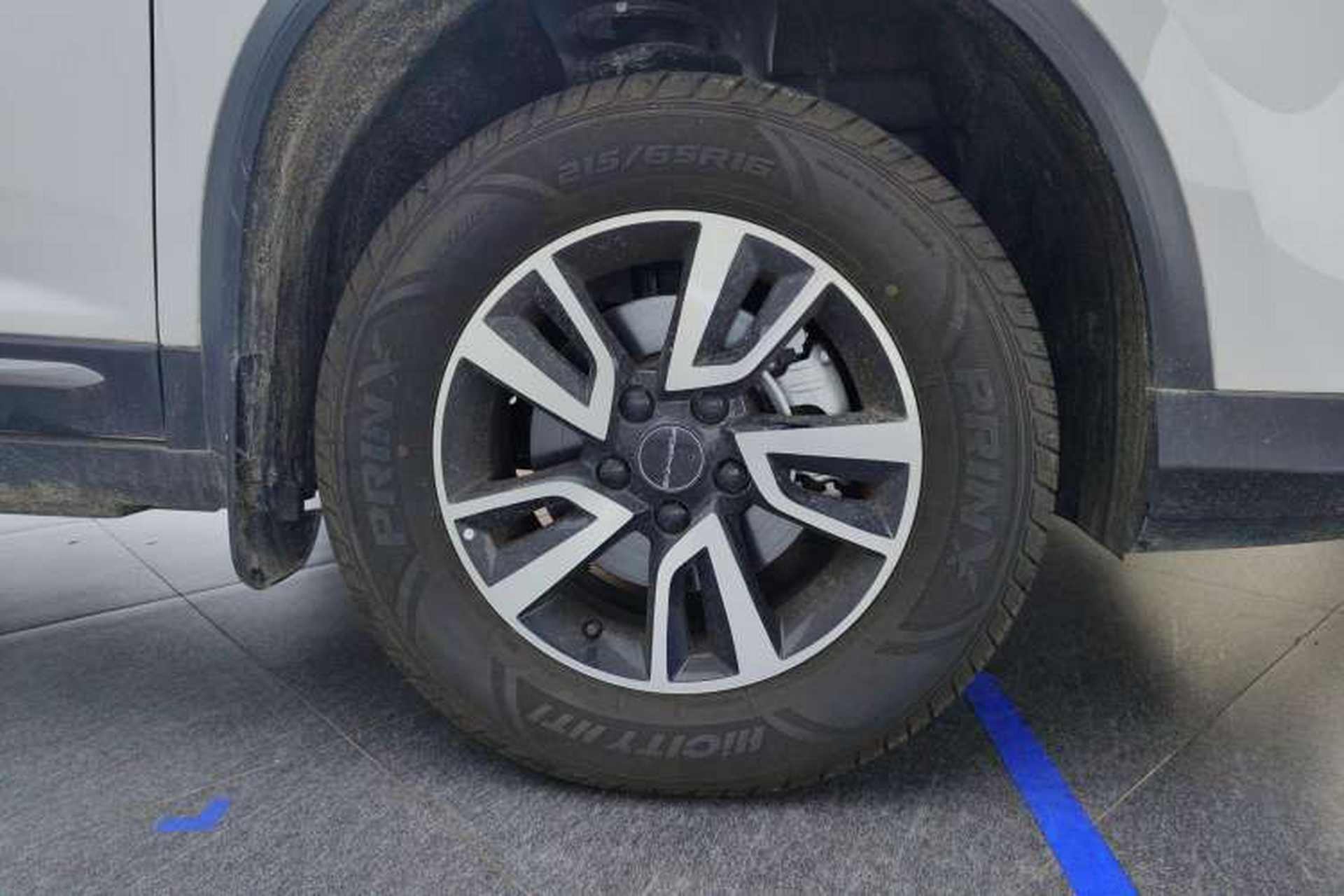 Used FORTHING T5 2024 Grand Edition 1.6L CVT Dream Version 5 Seats Left Front Wheel Hub