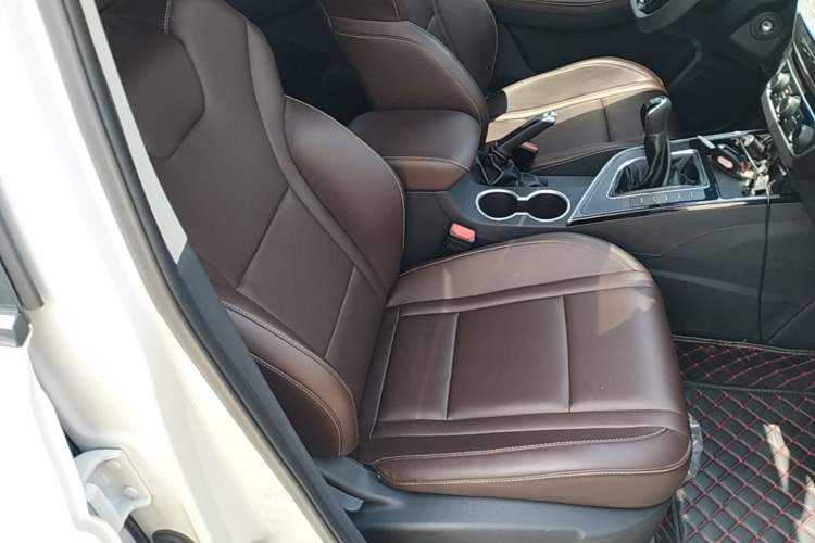 Used FORTHING T5 2024 Grand Edition 1.6L Manual Dream-Chasing Version 5 Seats Right Front Seat