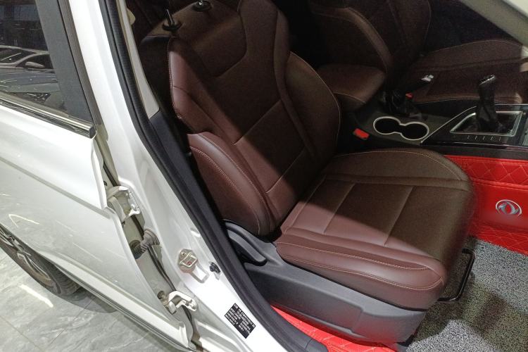 Used FORTHING T5 2024 Grand Edition 1.6L Manual Dream Version 5 Seats Right Front Seat
