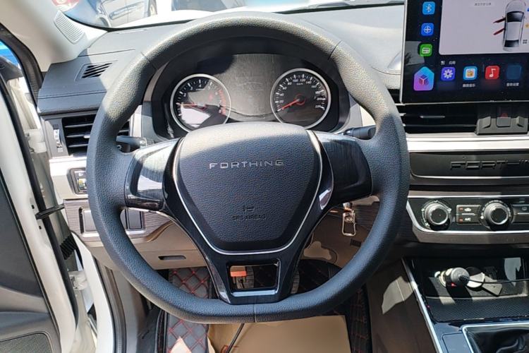 Used FORTHING T5 2024 Grand Edition 1.6L Manual Dream-Chasing Version 5 Seats Steering Wheel