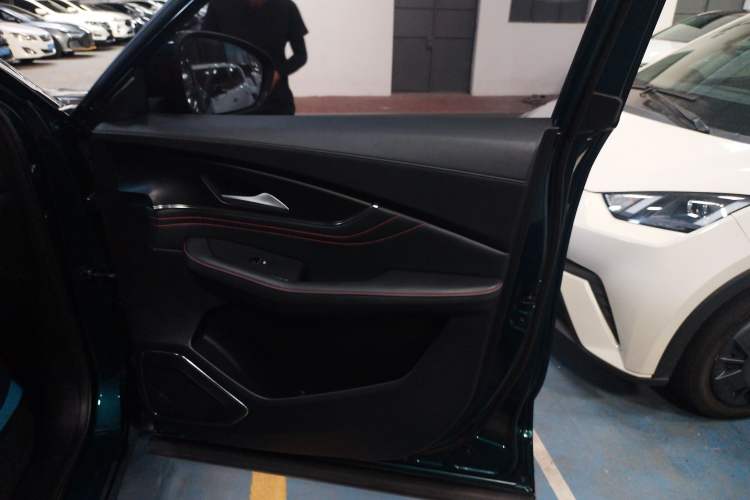 Used FORTHING T5 EVO 2021 1.5TD DCT Starry Edition Interior 5