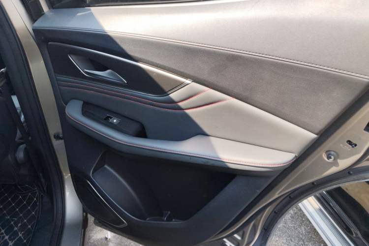 Used FORTHING T5 EVO 2021 1.5TD DCT Diamond Edition Interior 6