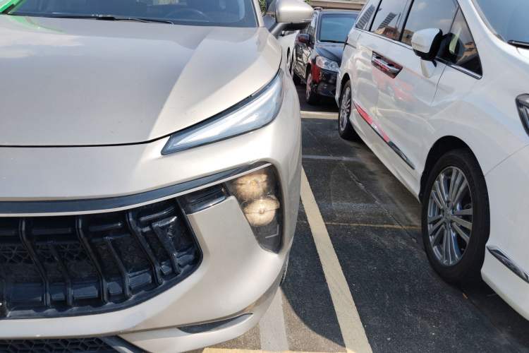 Used FORTHING T5 EVO 2021 1.5TD DCT Diamond Edition Left Front Headlight