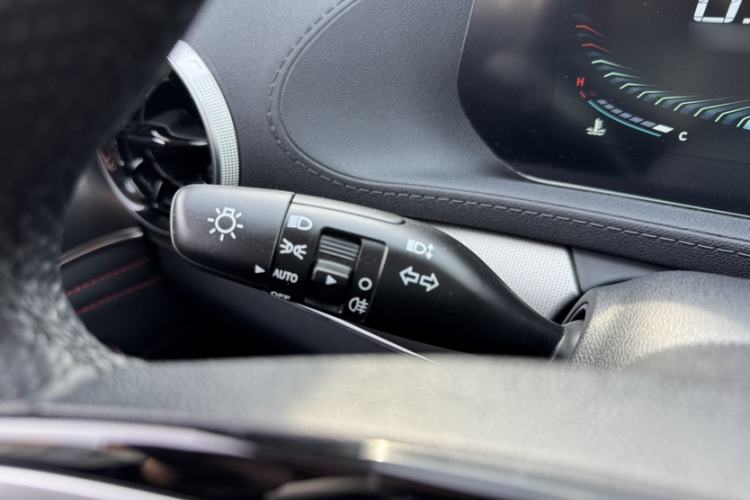 Used FORTHING T5 EVO 2021 1.5TD DCT Diamond Edition Interior 5