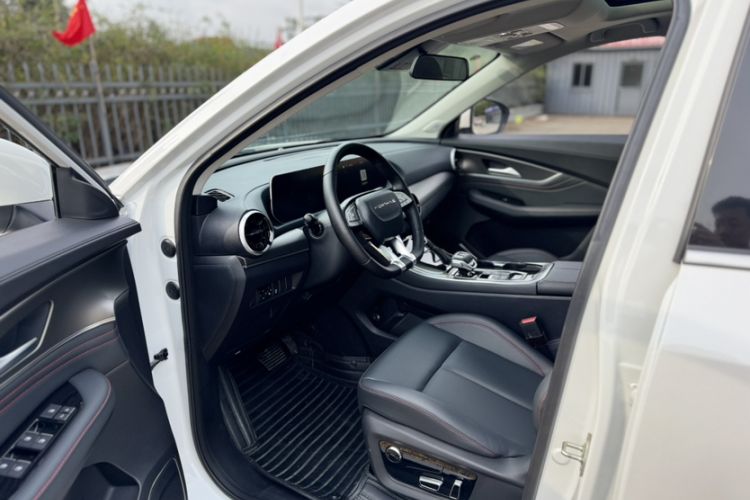 Used FORTHING T5 EVO 2021 1.5TD DCT Diamond Edition Left Front Seat
