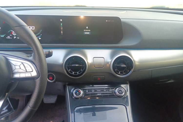 Used FORTHING T5 EVO 2021 1.5TD DCT Platinum Edition Audio And AC Panel