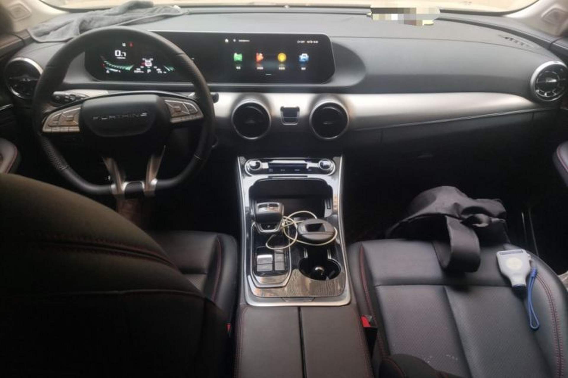 Used FORTHING T5 EVO 2021 1.5TD DCT Diamond Edition Center Console