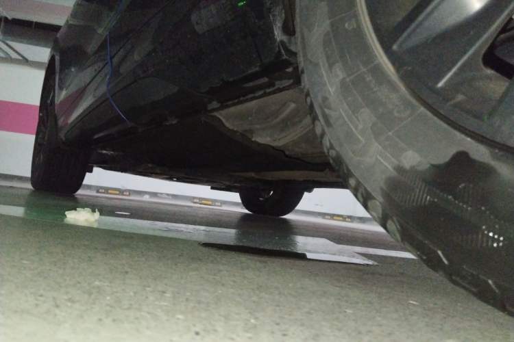 Used FORTHING T5 EVO 2021 1.5TD DCT Diamond Edition Chassis Rear Left