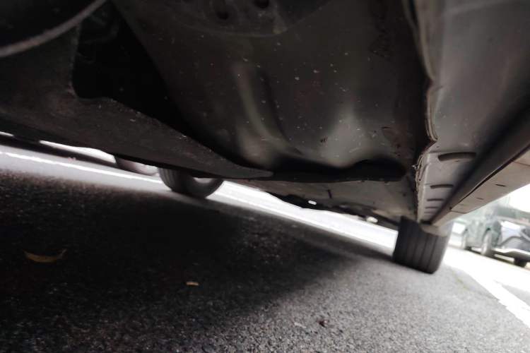 Used FORTHING T5 EVO 2021 1.5TD DCT Diamond Edition Chassis Rear Right