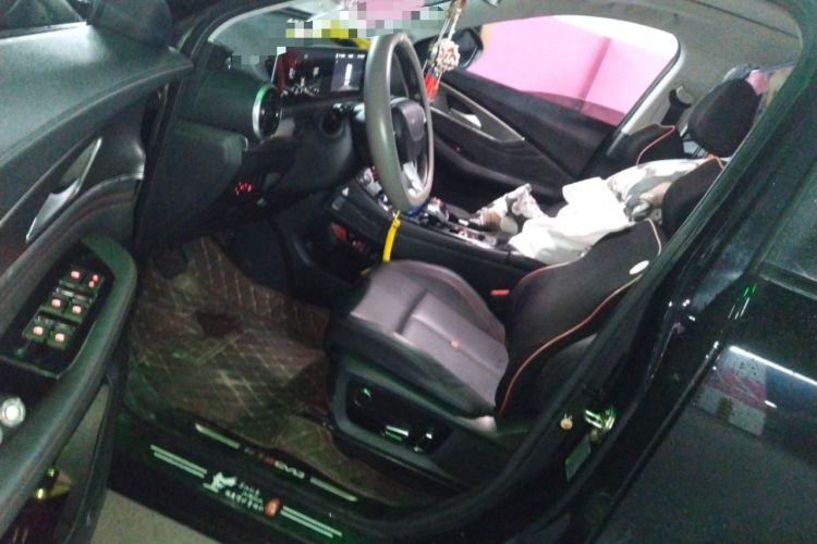 Used FORTHING T5 EVO 2021 1.5TD DCT Diamond Edition Driver Seat