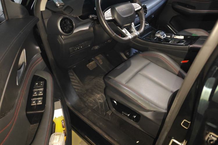 Used FORTHING T5 EVO 2021 1.5TD DCT Diamond Edition Driver Seat