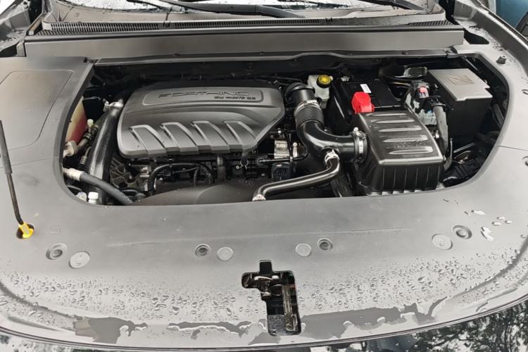 Used FORTHING T5 EVO 2021 1.5TD DCT Diamond Edition Engine Bay