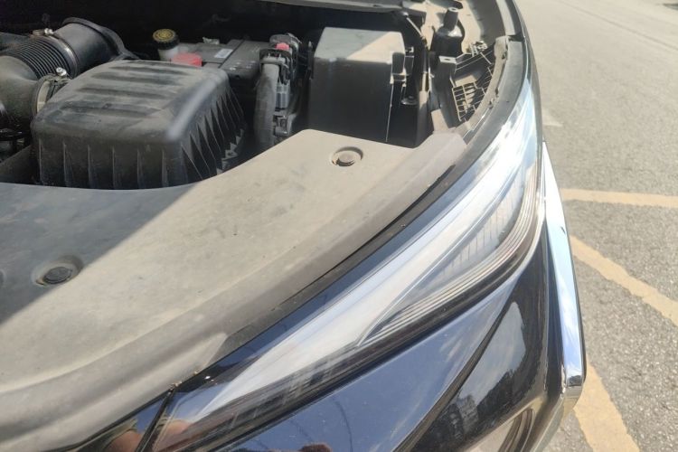 Used FORTHING T5 EVO 2021 1.5TD DCT Custom Edition Engine Bay Left