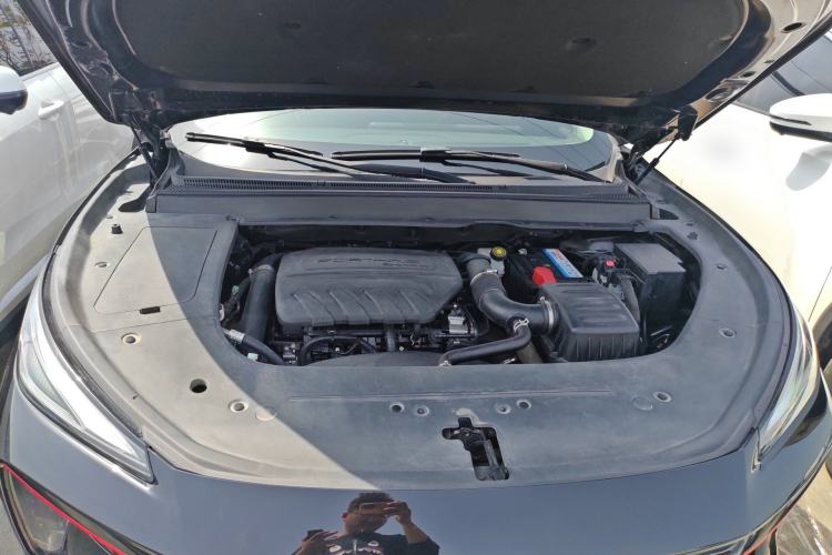 Used FORTHING T5 EVO 2021 1.5TD DCT Diamond Edition Engine Bay