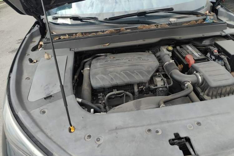 Used FORTHING T5 EVO 2021 1.5TD DCT Starry Edition Engine Bay Right