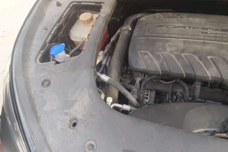 Used FORTHING T5 EVO 2021 1.5TD DCT Starry Edition Engine Bay Right