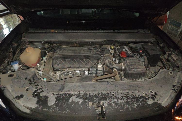 Used FORTHING T5 EVO 2021 1.5TD DCT Platinum Edition Engine Bay