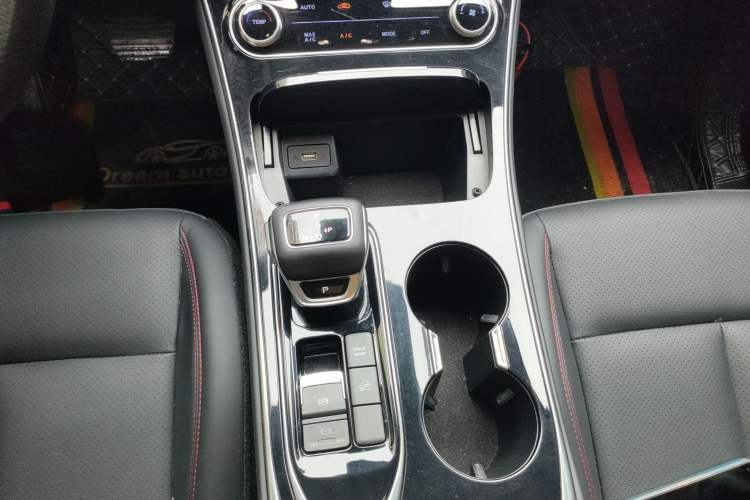 Used FORTHING T5 EVO 2021 1.5TD DCT Diamond Edition Gear Lever