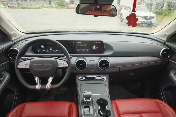 Used FORTHING T5 EVO 2021 1.5TD DCT Platinum Edition Interior 1