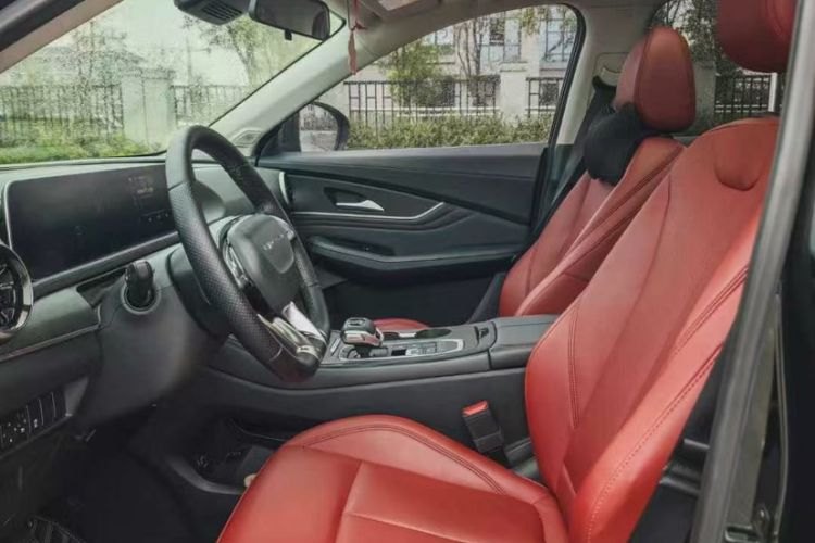 Used FORTHING T5 EVO 2021 1.5TD DCT Platinum Edition Interior 2