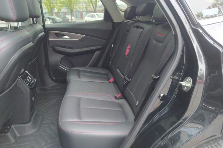 Used FORTHING T5 EVO 2021 1.5TD DCT Diamond Edition Interior 4