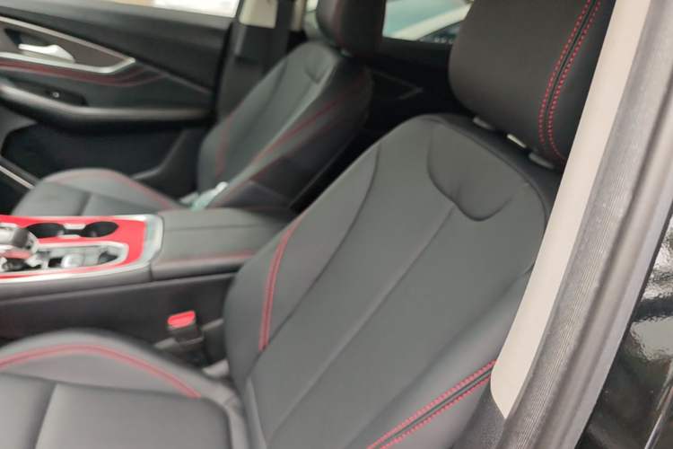 Used FORTHING T5 EVO 2021 1.5TD DCT Diamond Edition Left Front Seat