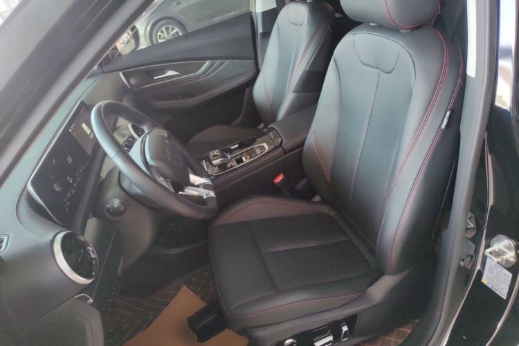 Used FORTHING T5 EVO 2021 1.5TD DCT Diamond Edition Left Front Seat