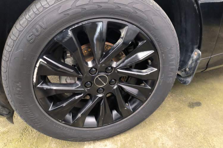 Used FORTHING T5 EVO 2021 1.5TD DCT Diamond Edition Left Front Wheel Hub