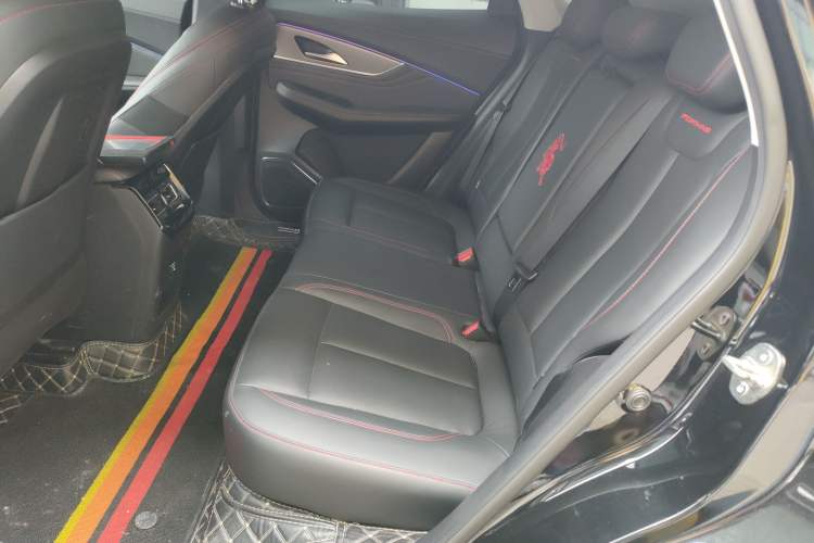 Used FORTHING T5 EVO 2021 1.5TD DCT Diamond Edition Left Rear Seat