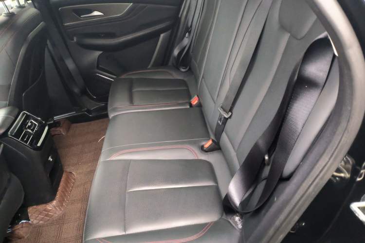 Used FORTHING T5 EVO 2021 1.5TD DCT Diamond Edition Left Rear Seat