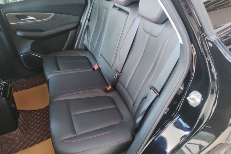 Used FORTHING T5 EVO 2021 1.5TD DCT Diamond Edition Left Rear Seat