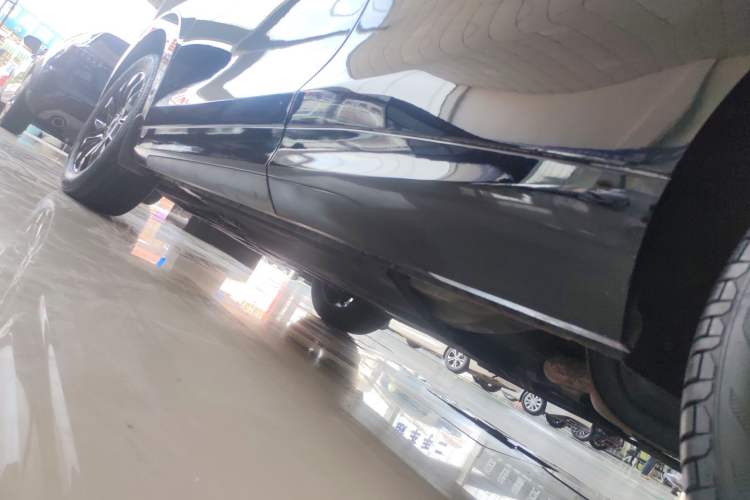 Used FORTHING T5 EVO 2021 1.5TD DCT Diamond Edition Left Side Sill