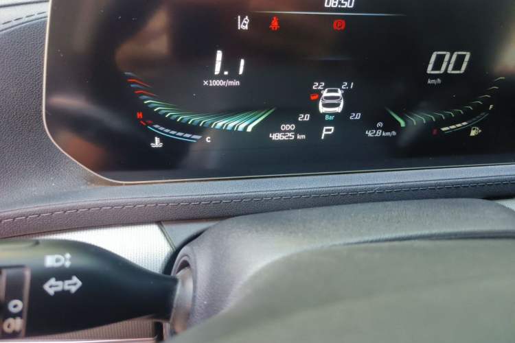 Used FORTHING T5 EVO 2021 1.5TD DCT Diamond Edition Odometer Close Up