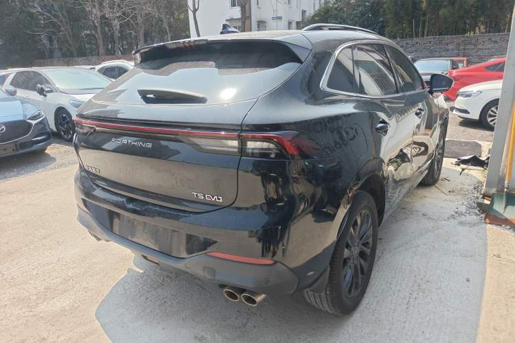 Used FORTHING T5 EVO 2021 1.5TD DCT Diamond Edition Rear Right 45 Deg