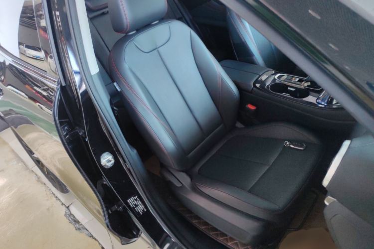 Used FORTHING T5 EVO 2021 1.5TD DCT Diamond Edition Right Front Seat