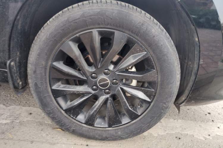Used FORTHING T5 EVO 2021 1.5TD DCT Starry Edition Right Front Wheel Hub